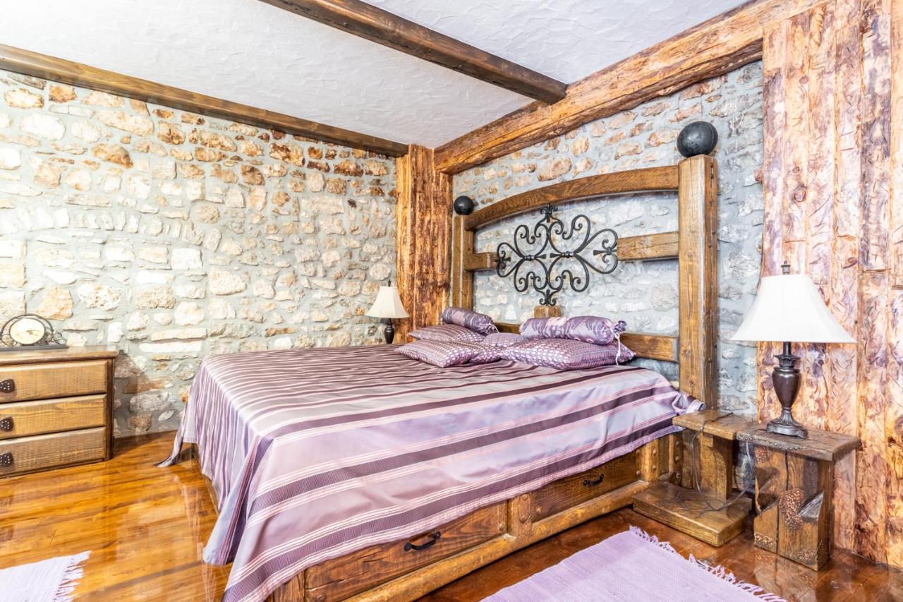 巴什卡沃达Stone House Srida公寓 外观 照片