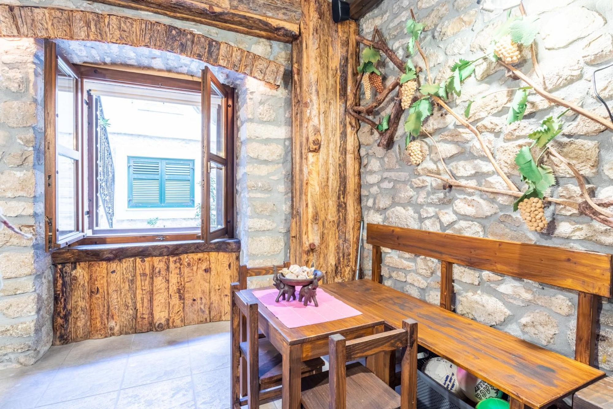 巴什卡沃达Stone House Srida公寓 外观 照片